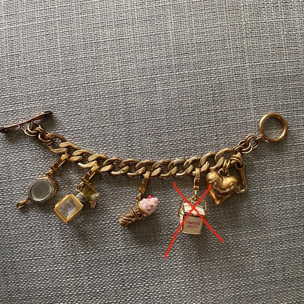 💖 Juicy Couture Charm Bracelet Gold (Takeout charm not included)